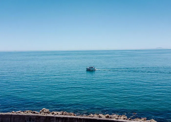 39 Front Row Panoramic Sea View Appartement *