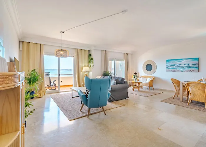 39 Front Row Panoramic Sea View Appartement Estepona