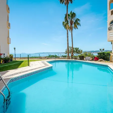 39 Front Row Panoramic Sea View Appartement Estepona